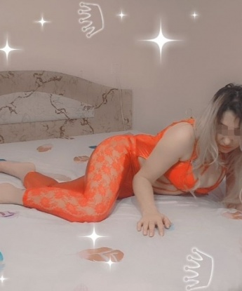 Милая, страстная и очаровательная леди готова подарить тебе незабываемые моменты наслаждения и удовольствия. Позволь себе расслабиться и окунуться в мир страсти со мной. Жду твоего звонка! 551, 39 лет