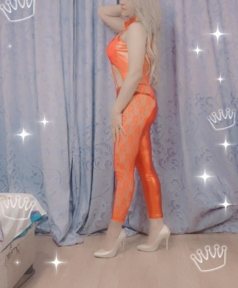 Милая, страстная и очаровательная леди готова подарить тебе незабываемые моменты наслаждения и удовольствия. Позволь себе расслабиться и окунуться в мир страсти со мной. Жду твоего звонка! 551, 39 лет